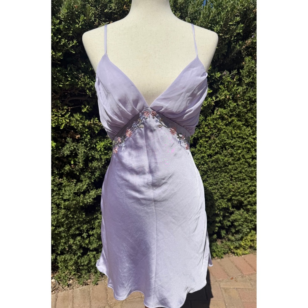 House of CB Christa Lavender Satin Embroidered Mini Dress M Plus Cup Purple